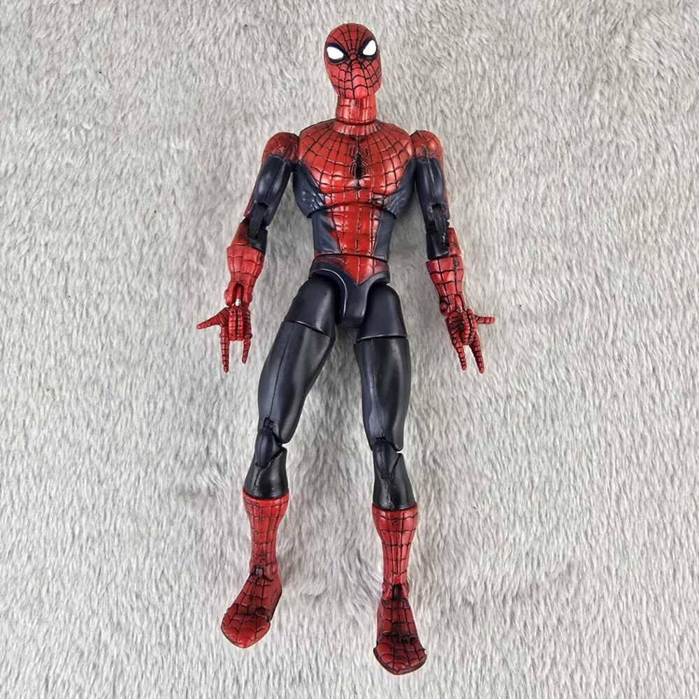 2001 Toybiz Spiderman Toby Maguire Poseable 6” Figure Spider-Man Movie